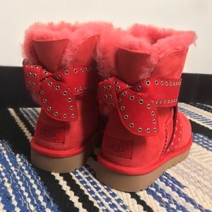 HOT PINK UGGS